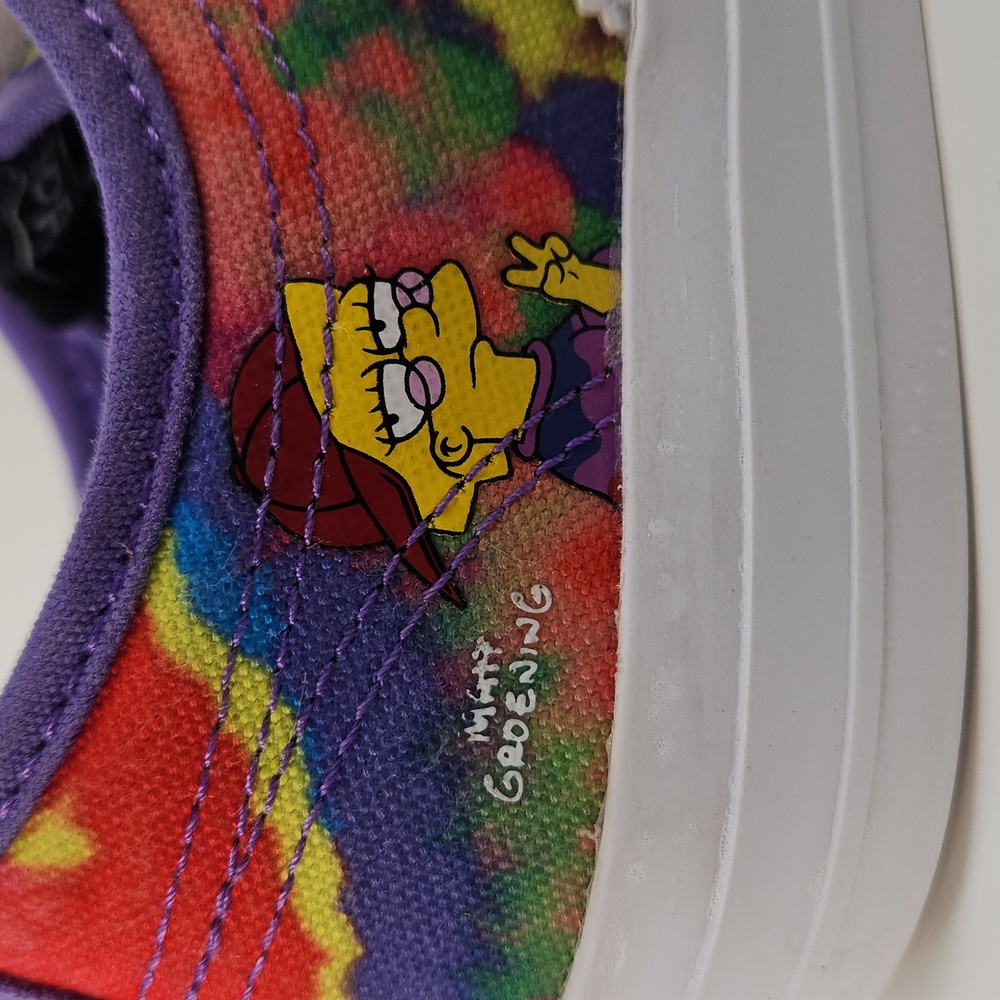 Adidas Simpsons NIZZA Lisa Simpson TieDye Sneakers, Girls Size 2 EUC